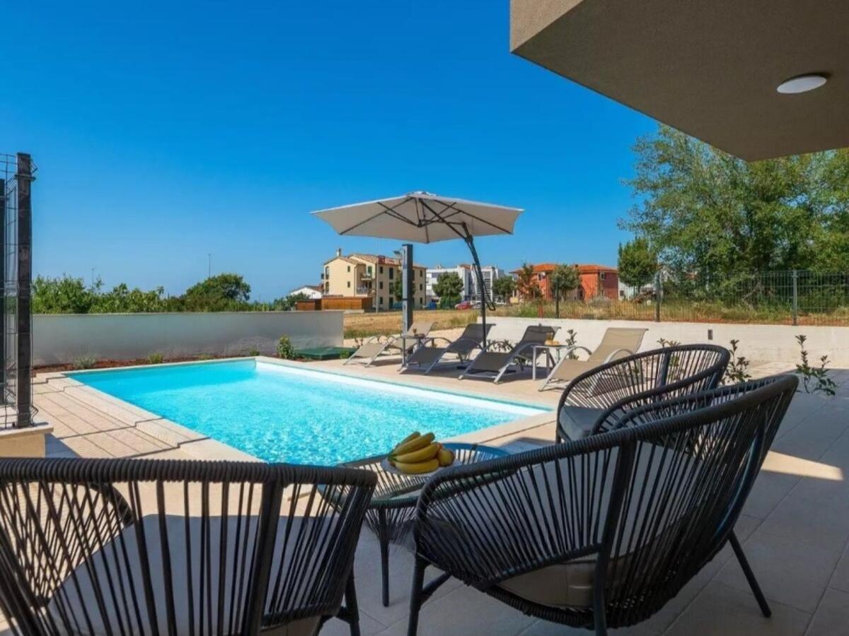 Villa Esmeralda II By Seeadria Agency Novigrad  Exterior photo